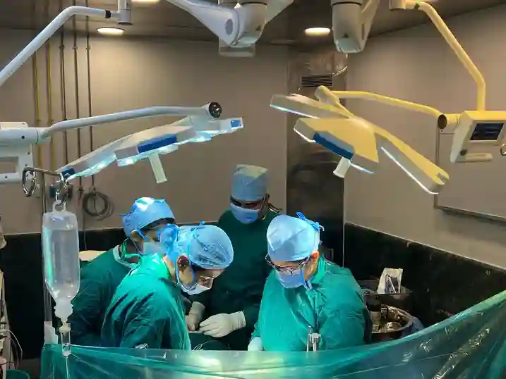 Inside the operating room &mdash; Advitya Healthcares